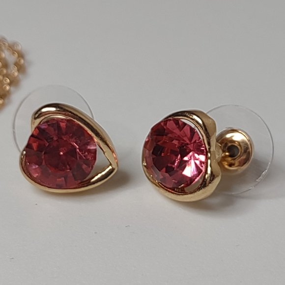 Very Cute Gold Tone Heart Necklace And Earring Set With Pink Stones - Picture 7 of 15